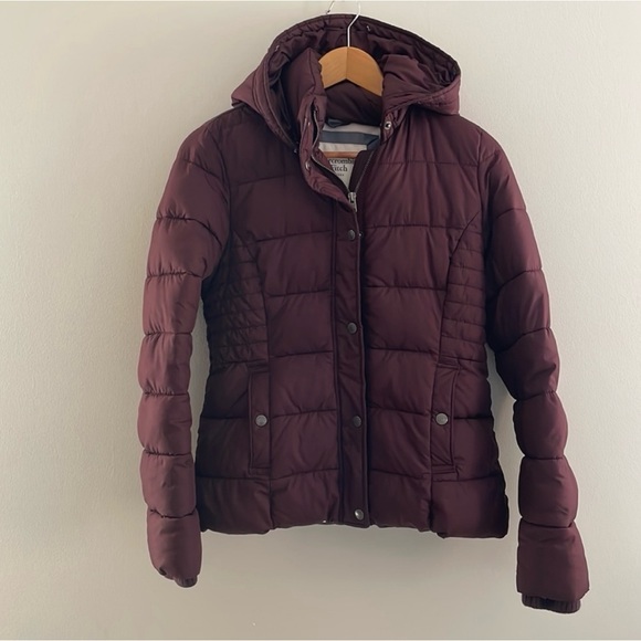 Abercrombie & Fitch Maroon Puffer Jacket - Picture 1 of 8
